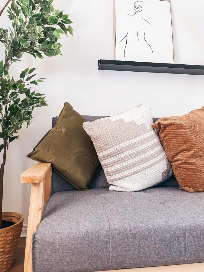 Hollybush Apartment, By Solace Stays นิวพอร์ต ภายนอก รูปภาพ